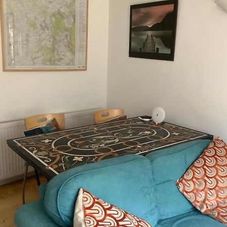 Primrose Villa self catering bnb Monmouth Esterno foto